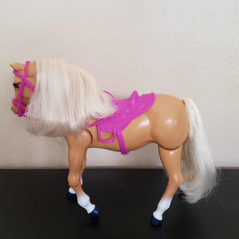 Toy horse - Picture 2 of 5